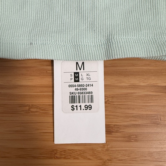 💚 SWS Essentials Mint Green Ribbed Halter Top Size Medium NWT Summer Tank - Picture 3 of 6